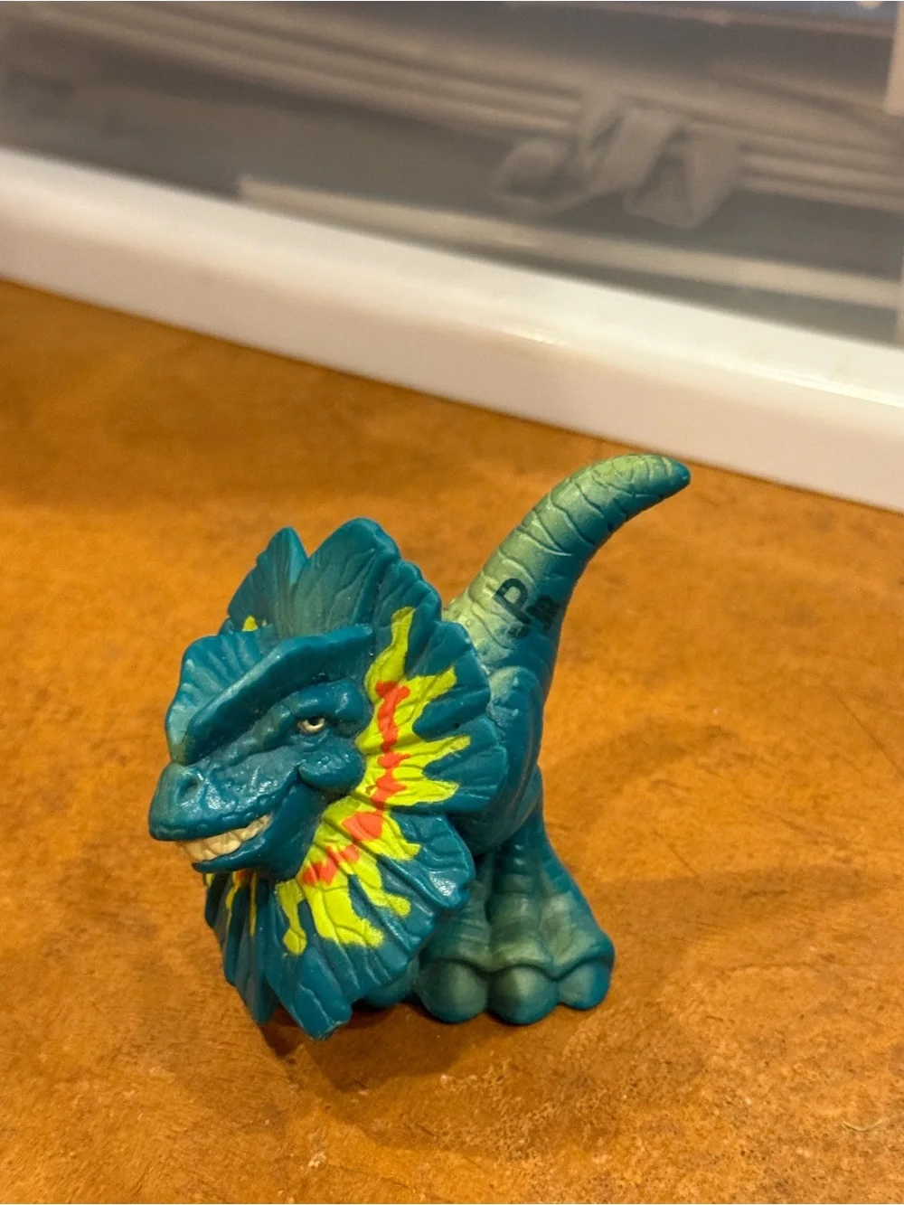 UNIVERSAL STUDIOS Jurassic Park Junior Dinosaur 2.5” PVC Figure Hasbro